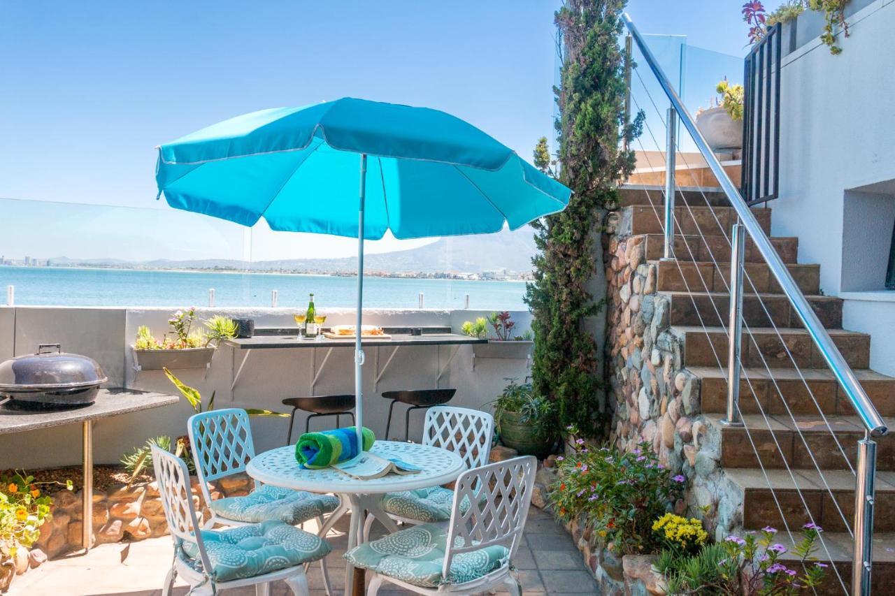 185 On Beach Boutique Suites Gordons Bay Exterior photo