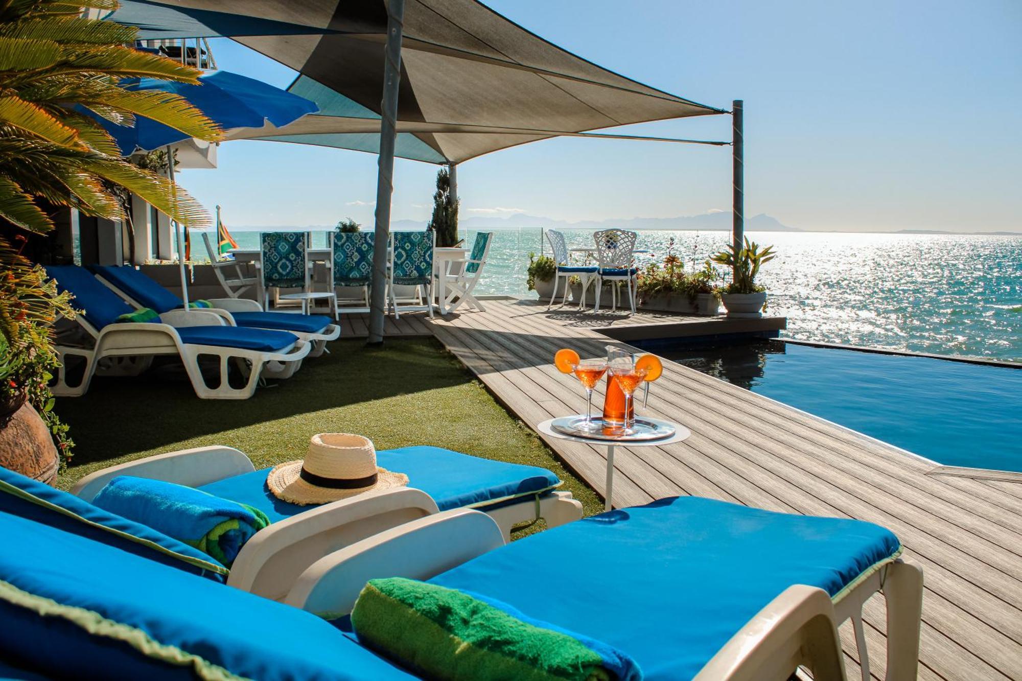 185 On Beach Boutique Suites Gordons Bay Exterior photo